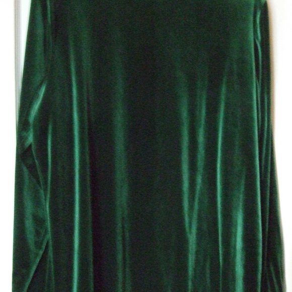 Quacker Factory Green Sequined Stretch Velour Set - Picture 3 of 6